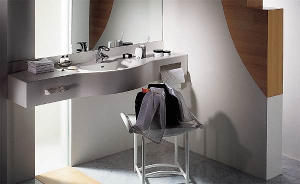 Hotelwaschtisch nach Maß